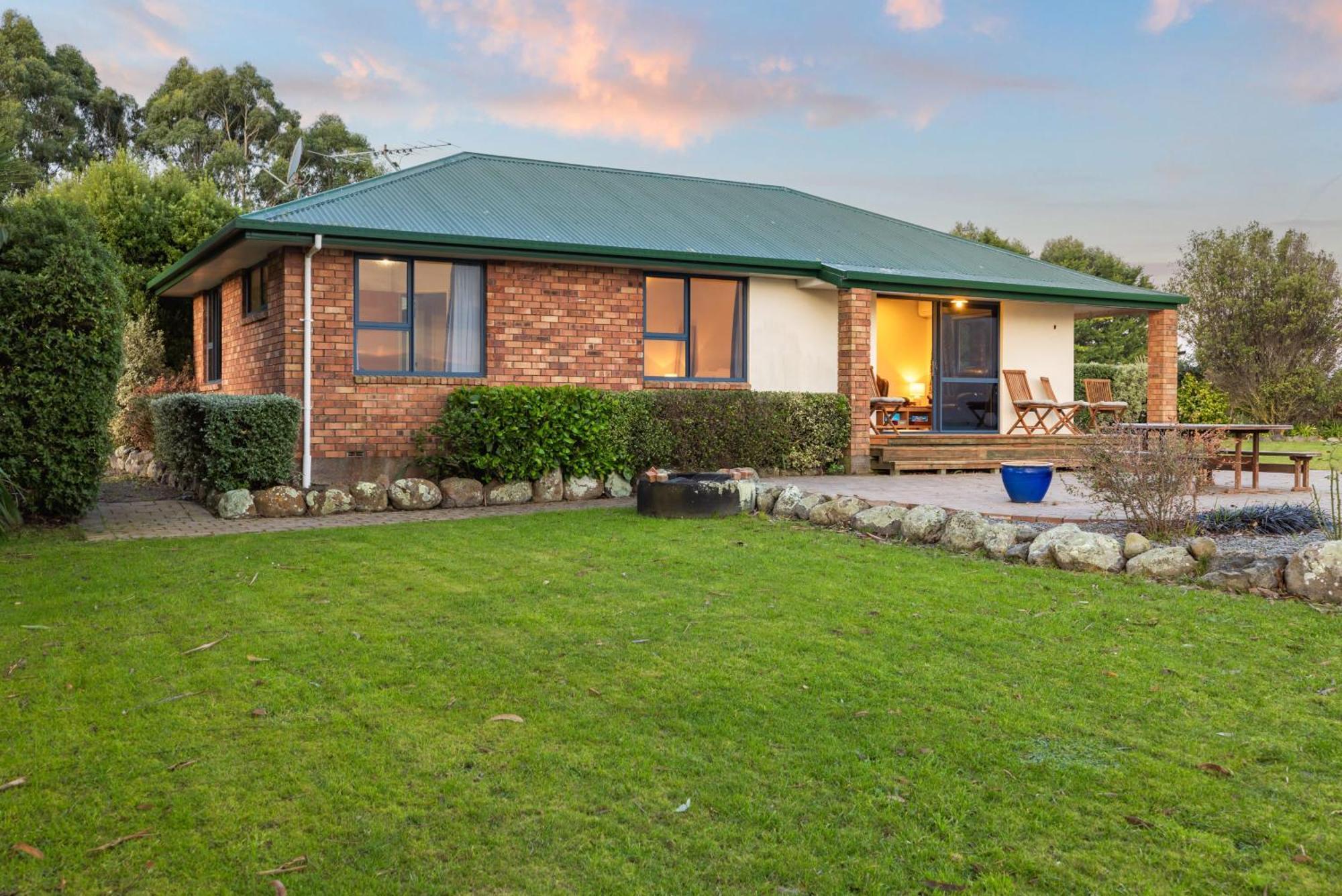 Ocean & Mountain Views - Kaikoura Villa Exterior foto