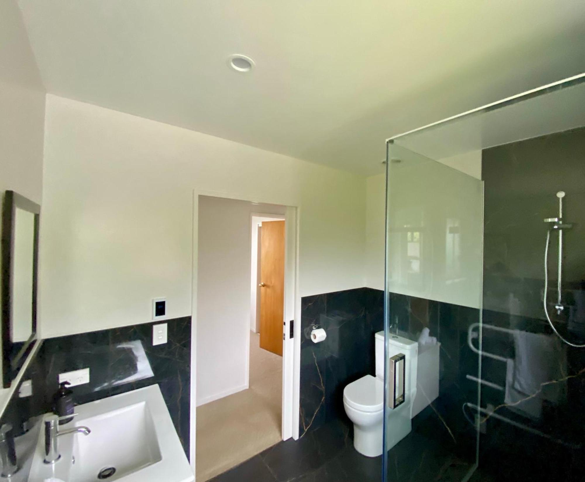 Ocean & Mountain Views - Kaikoura Villa Exterior foto